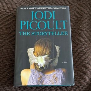 The Storyteller by Jodi Picoult Hardcover